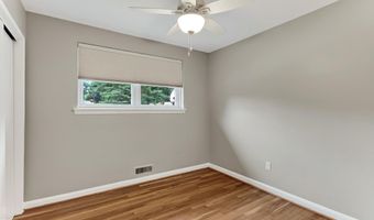 6927 FERN Ln, Annandale, VA 22003