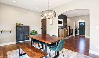 2410 SW 17th St, Ankeny, IA 50023