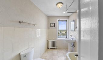 400 Deal Lake Dr 7H, Asbury Park, NJ 07712