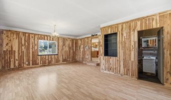 1225 E Church St, Aurora, MO 65605
