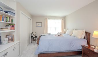 172 Ellisdale Rd, Allentown, NJ 08501