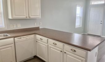 2404 Gladiolus St A, Ocean Springs, MS 39564