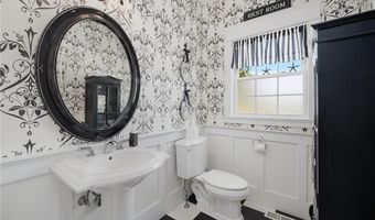279 Alpine Estates Dr, Cranston, RI 02921