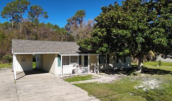 16 Apalachee St, Apalachicola, FL 32320