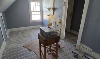 18 Darby St, Bloomfield, CT 06002