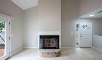 176 E COAST Dr, Atlantic Beach, FL 32233