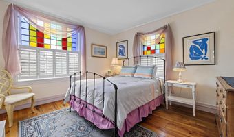 109 CENTRE St, Beach Haven, NJ 08008