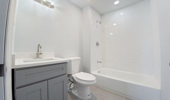827 LINDEN St W, Allentown, PA 18101