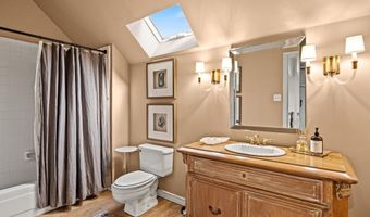 3 Meadowlake Dr, Heath, TX 75032