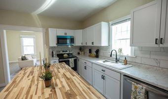1217 W 3rd St, Anderson, IN 47304
