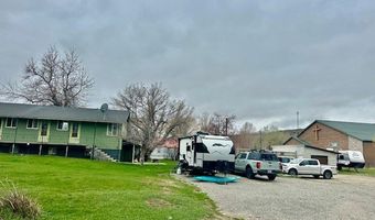 38 N Woodard Ave, Absarokee, MT 59001