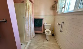 38 Prospect Pl, Bristol, CT 06010