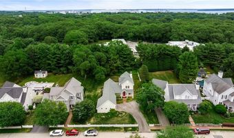 200 Wickford Point Rd, North Kingstown, RI 02852