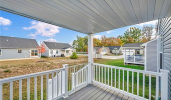 172 Eagle Cir, Amherst, OH 44001