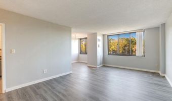 5500 HOLMES RUN Pkwy 601, Alexandria, VA 22304