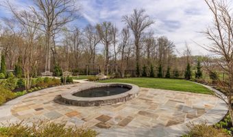 6101 FAIRVIEW FARM Dr 207, Alexandria, VA 22315