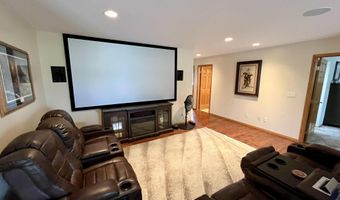 1726 Arthurs Ct, Aberdeen, SD 57401