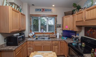 31 Dewitt St, Amsterdam, NY 12010
