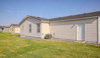 313 CLARENCE St, Boardman, OR 97818