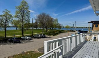 129 Shore Rd, East Providence, RI 02915