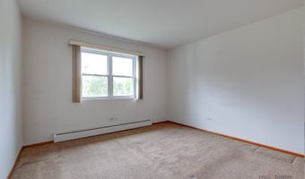 809 E Miner St 3B, Arlington Heights, IL 60004