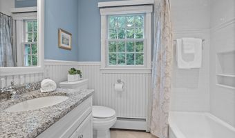 19 Lincoln Dr, Acton, MA 01720