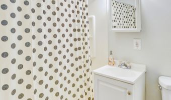 29 Landry St, Bristol, CT 06010