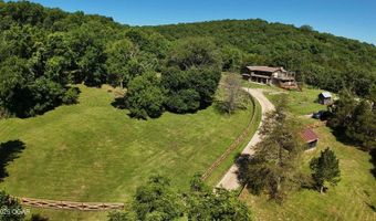 10463 Farm Road 1182, Aurora, MO 65605