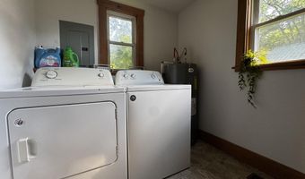 713 E Benton Ave, Ava, MO 65608