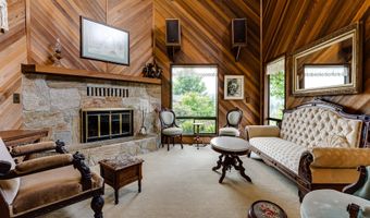 36910 EDGEHILL Rd, Springfield, OR 97478