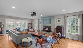 12 Half Mile Rd, Barrington, RI 02806