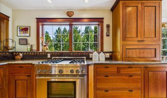 860 Chapman Ct, Arcata, CA 95521