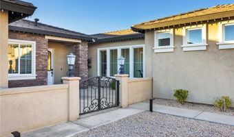 17066 Takipi Rd, Apple Valley, CA 92307