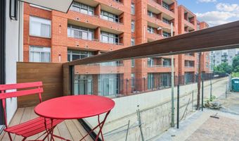 304 K St NE 2PH, Washington, DC 20002