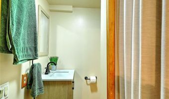 10 Narrow Ln, Charlestown, RI 02813