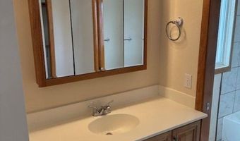 706 W Cherry Ln, Carlsbad, NM 88220