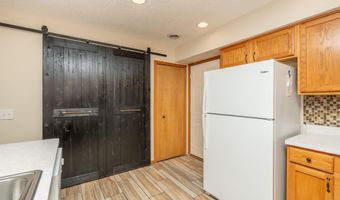 15570 Finch Ave, Apple Valley, MN 55124