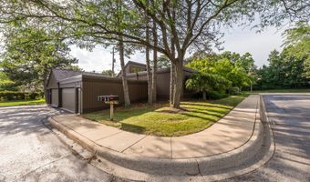 2 Haverhill Ct, Ann Arbor, MI 48105