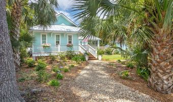 121 14th St, Apalachicola, FL 32320