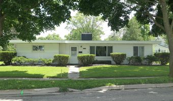 135 Riverside Dr, Alma, MI 48801