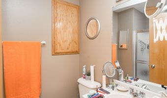 4814 NE Grove Ln, Ankeny, IA 50021