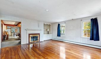 101 Cobble Hill Rd, Lincoln, RI 02865