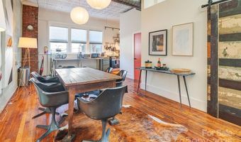 33 Carolina Ln, Asheville, NC 28801