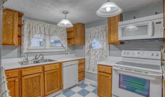 12 W MISPILLION St, Harrington, DE 19952