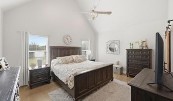 350 Rolling Ranch Blvd, Alvord, TX 76225