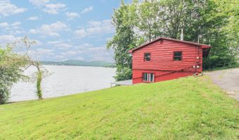 279 Candlewood Lake Rd, Brookfield, CT 06804