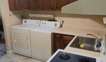 5 LakeView Dr S, Alloway, NJ 07419