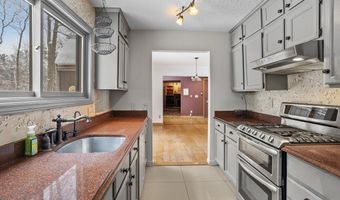 903 Cram Ln, Albion, MI 49224