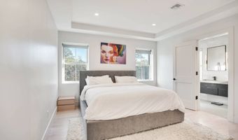 55 Bay View Ave, Amagansett, NY 11930