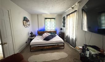 2016 13th St SW, Akron, OH 44314
